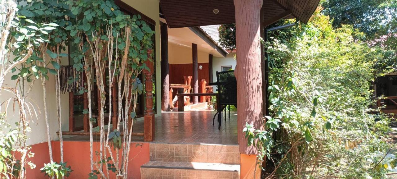 Baan Suan Villas Resort Ban Suan  Екстер'єр фото