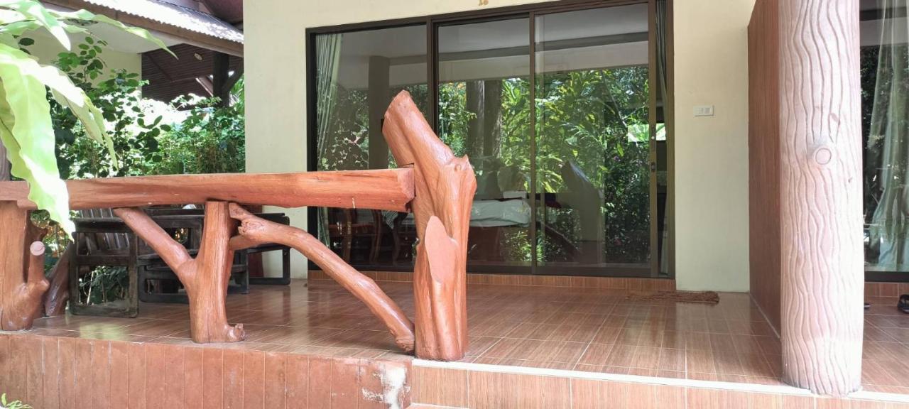Baan Suan Villas Resort Ban Suan  Екстер'єр фото